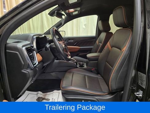 Used 2023 GMC Canyon AT4 w/ AT4 Premium Package AWD/4WD image 14