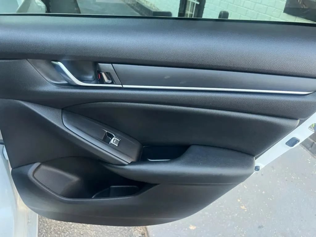 Used 2021 Honda Accord LX image 22