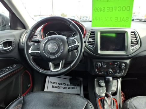 Used 2020 Jeep Compass Trailhawk w/ Leather Interior Group AWD/4WD image 9