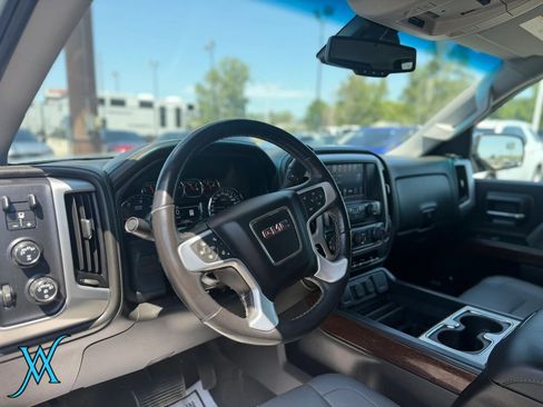 Used 2018 GMC Sierra 1500 SLT AWD/4WD image 14