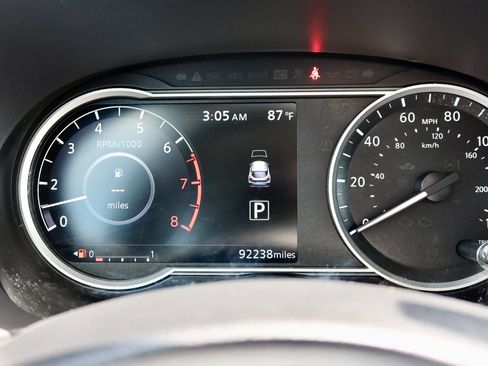 Used 2019 Nissan Kicks SV FWD image 19