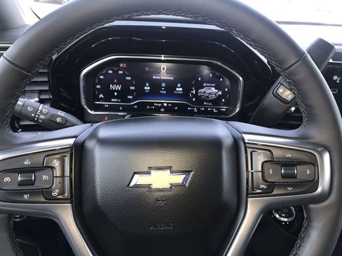 Used 2025 Chevrolet Silverado 1500 LT image 14