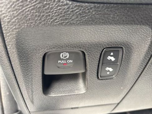 Used 2022 RAM 1500 Laramie image 25