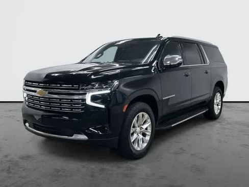 Used 2023 Chevrolet Suburban Premier AWD/4WD image 1