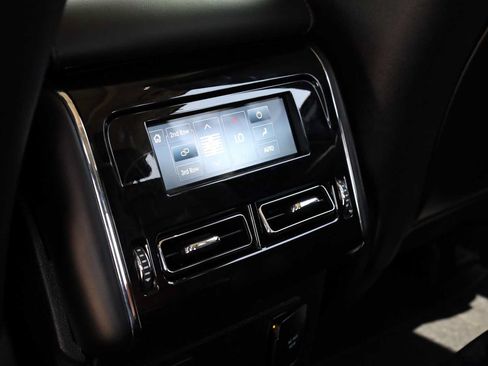 Used 2020 Lincoln Aviator Grand Touring w/ Equipment Group 302A AWD/4WD image 32