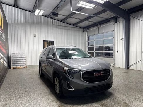Used 2021 GMC Terrain SLE w/ Driver Convenience Package FWD image 16
