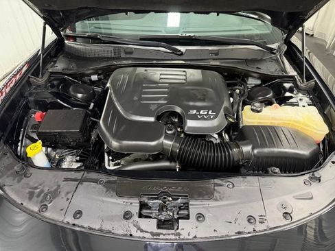 Used 2018 Dodge Charger GT image 25