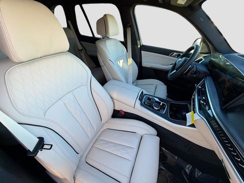 New 2026 BMW X5 xDrive50e w/ M Sport Package image 15