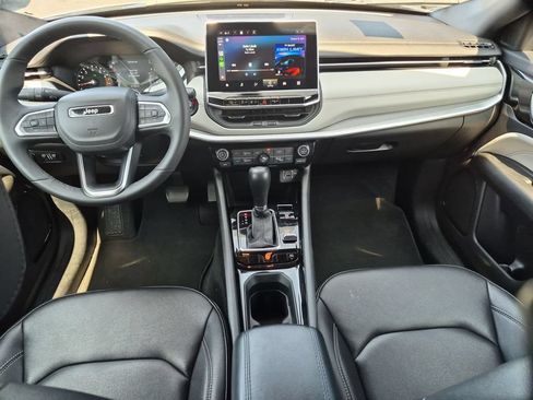 Used 2025 Jeep Compass Limited AWD/4WD image 26