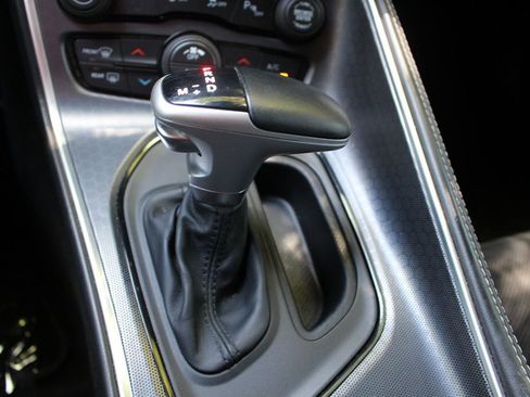 Used 2015 Dodge Challenger SRT w/ Technology Group image 23