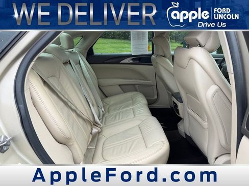 Used 2017 Lincoln MKZ Select w/ Select Plus Package FWD image 8