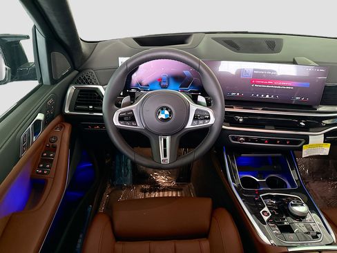 New 2026 BMW X7 M60i AWD/4WD image 18