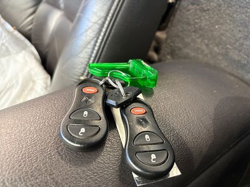 Used 2000 Plymouth Prowler image 25