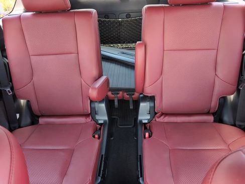 Used 2022 Lexus GX 460 Luxury w/ Sport Design Package AWD/4WD image 26