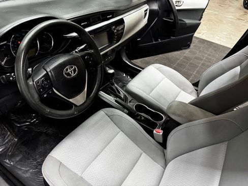 Used 2016 Toyota Corolla LE FWD image 33