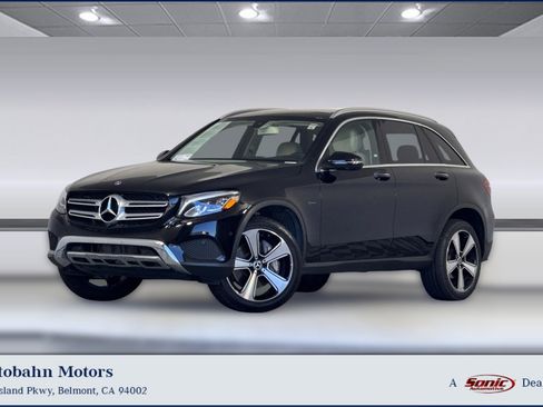 Used 2019 Mercedes-Benz GLC 350e 4MATIC image 1