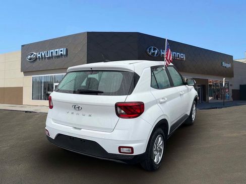 Certified 2023 Hyundai Venue SE FWD image 7