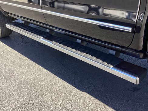 Used 2019 Chevrolet Silverado 2500 High Country w/ Duramax Plus Package image 35