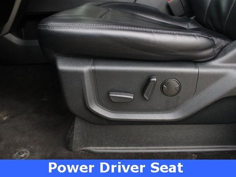 Used 2021 Ford Expedition XLT image 5