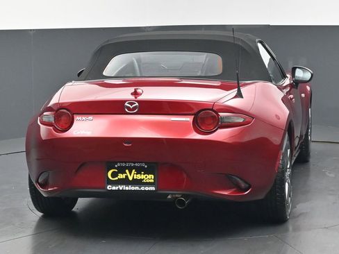 Used 2021 MAZDA MX-5 Miata Grand Touring RWD image 4