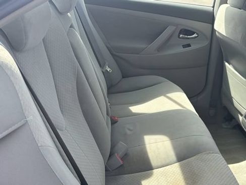 Used 2007 Toyota Camry LE FWD image 25