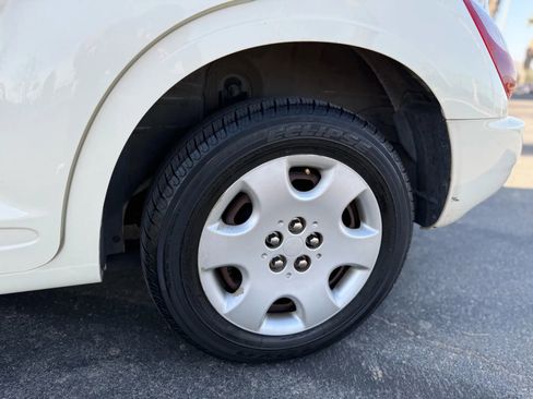 Used 2007 Chrysler PT Cruiser image 34