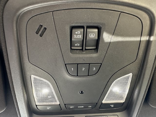 Used 2018 Chevrolet Impala LT w/ Sunroof and Spoiler Package FWD image 28