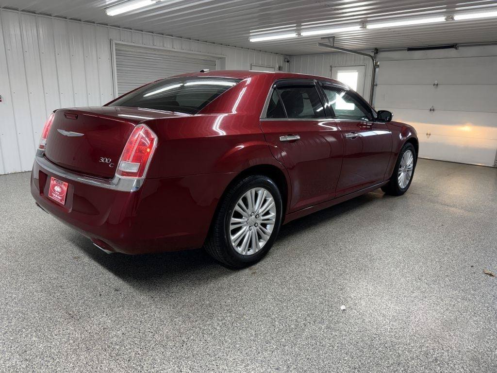 Used 2014 Chrysler 300 C AWD/4WD image 6