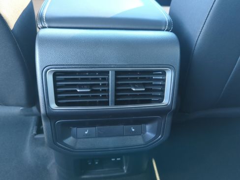 New 2026 Volkswagen Atlas Cross Sport SEL R-Line AWD/4WD image 30