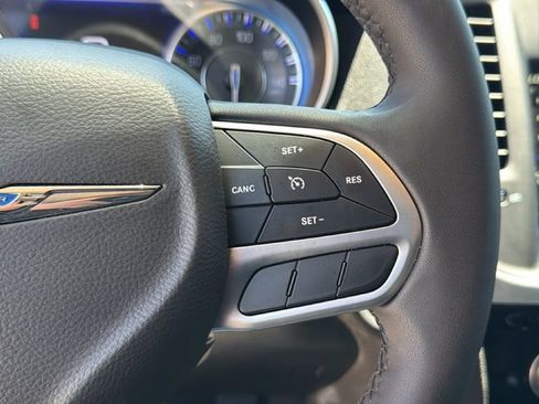 Used 2023 Chrysler 300 Touring w/ Sport Appearance Package RWD image 22