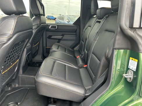 Used 2024 Ford Bronco Badlands image 23