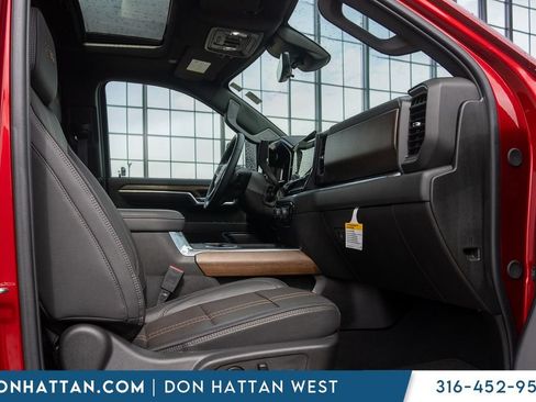 Used 2025 Chevrolet Silverado 2500 High Country w/ High Country Premium Package AWD/4WD image 32