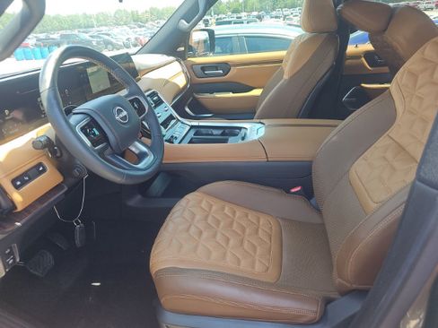 Used 2025 Nissan Armada Platinum Reserve AWD/4WD image 2