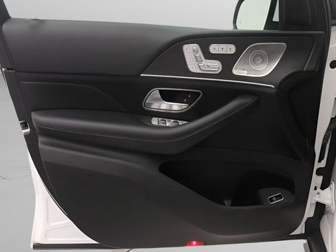 Certified 2022 Mercedes-Benz GLS 450 4MATIC image 17