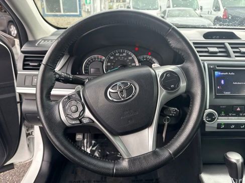 Used 2012 Toyota Camry SE FWD image 20