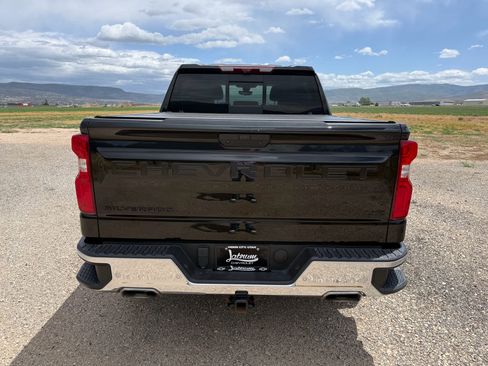 Used 2021 Chevrolet Silverado 1500 LTZ w/ LTZ Premium Package AWD/4WD image 6
