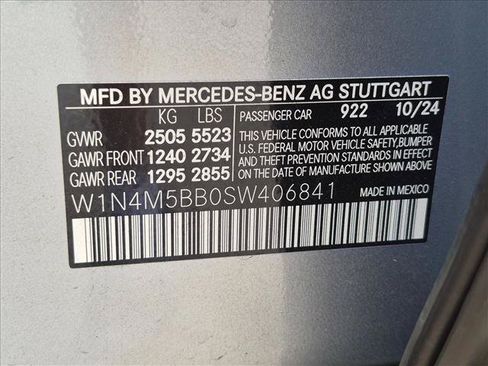 Used 2025 Mercedes-Benz GLB 35 AMG 4MATIC image 21