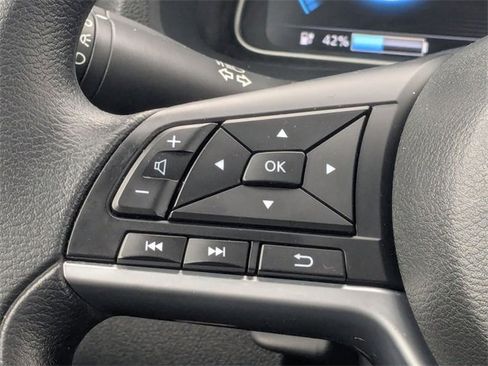 Used 2024 Nissan Leaf S image 20
