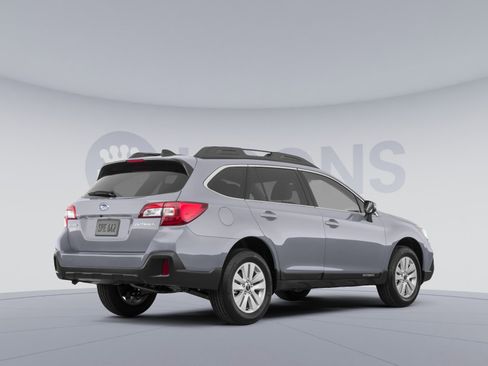 Used 2019 Subaru Outback 2.5i Premium w/ Popular Package #2 AWD/4WD image 4