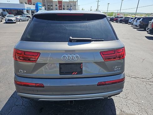 Used 2017 Audi Q7 3.0T Prestige image 8
