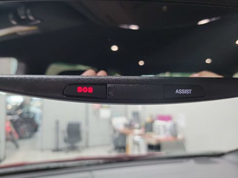 New 2027 Chrysler Pacifica Select AWD/4WD image 32