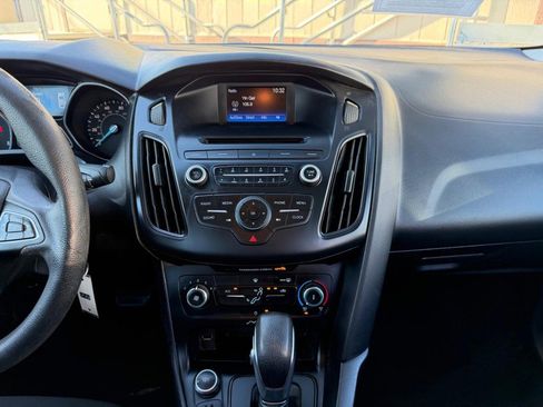 Used 2015 Ford Focus S image 24