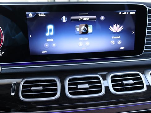 Certified 2025 Mercedes-Benz GLS 450 4MATIC image 41