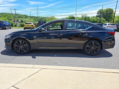Used 2019 Nissan Altima 2.5 SR FWD image 4