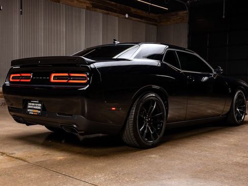 Used 2023 Dodge Challenger SRT Hellcat w/ Driver Convenience Group RWD image 15