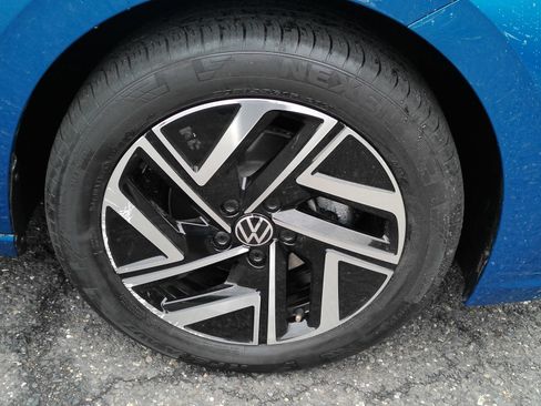 Used 2024 Volkswagen Jetta SEL FWD image 32