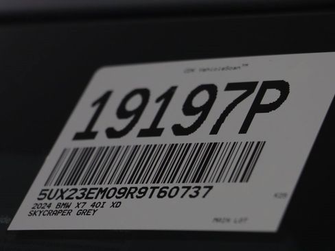 Certified 2024 BMW X7 xDrive40i w/ M Sport Package image 26