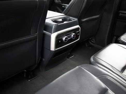 Used 2024 Ford Expedition Max XLT image 14