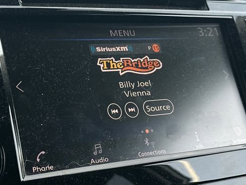 Certified 2020 Nissan Rogue SV image 18