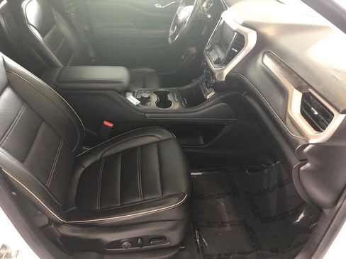 Used 2021 GMC Acadia Denali w/ Denali Ultimate Package AWD/4WD image 12